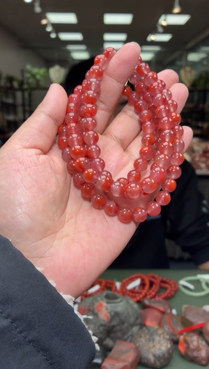 未镶嵌手链南红玛瑙多圈手串一条约8mm多样性发货