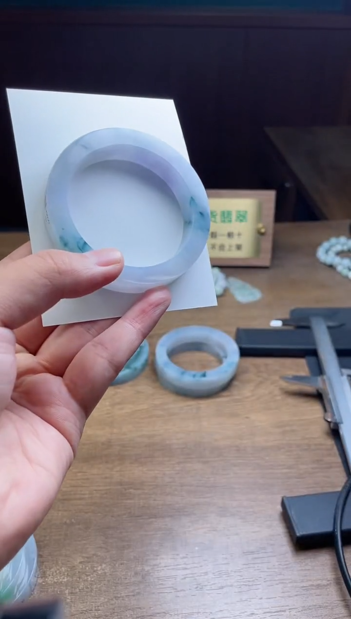 未镶嵌手镯定制翡翠陆*定制
