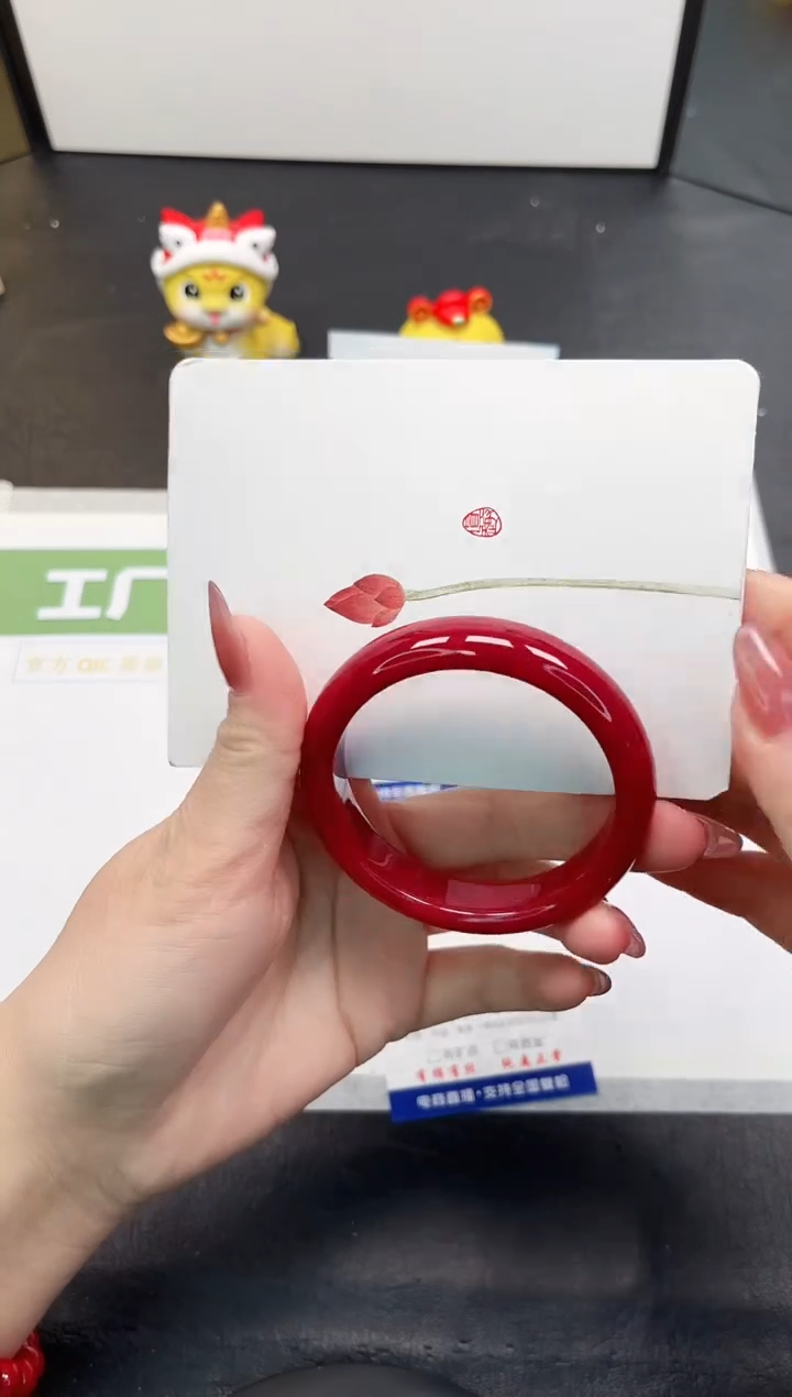 【闪购商品】石英质玉手镯未镶嵌26-54.2