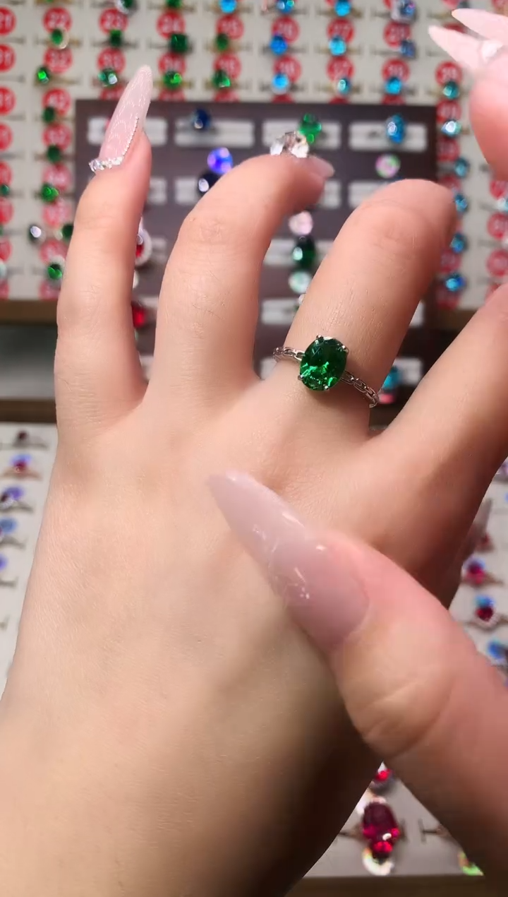 银S925镶嵌透辉石戒指7*9 银托