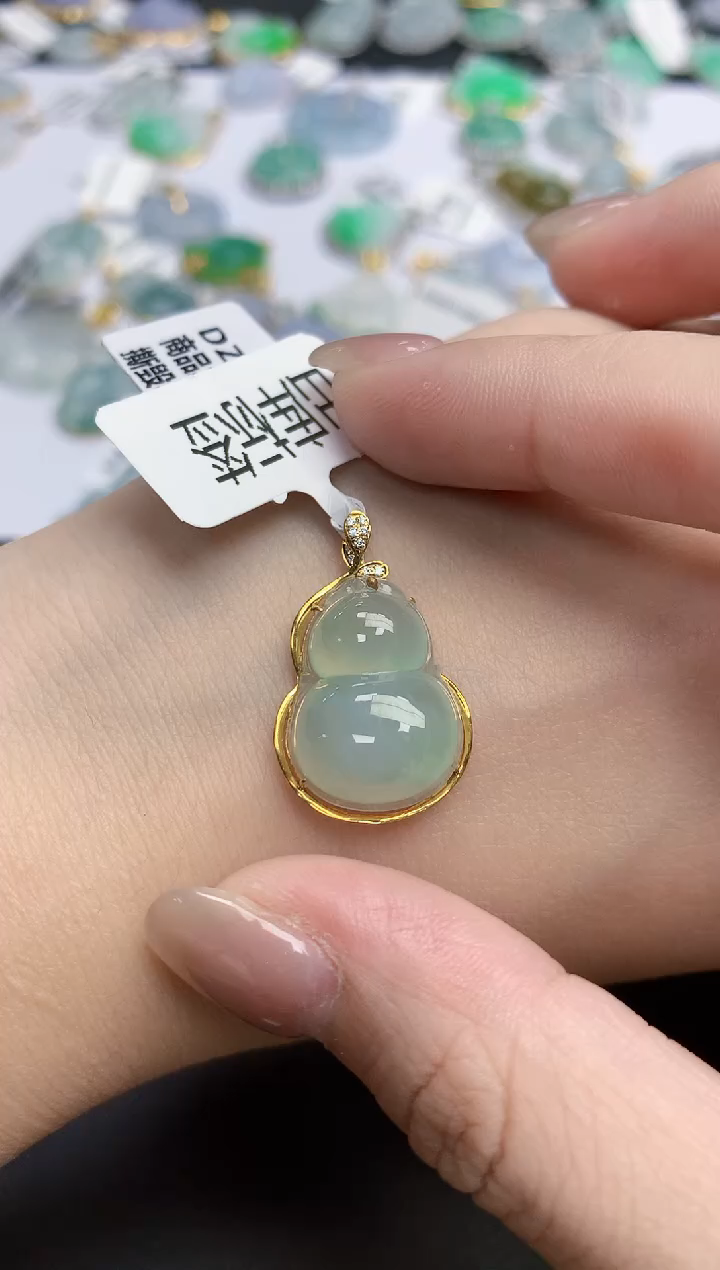 【闪购商品】翡翠颈饰18K金镶嵌天然缅甸翡翠A货