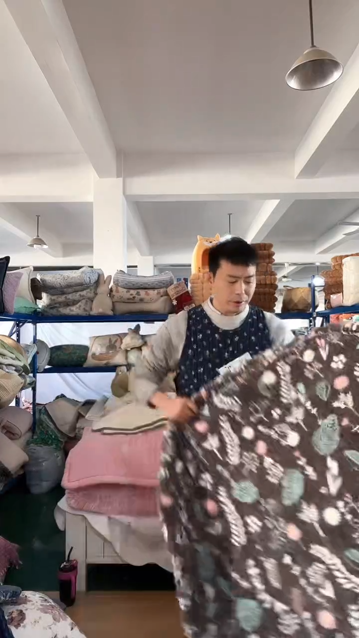 棉棉A09 灰色圆垫子