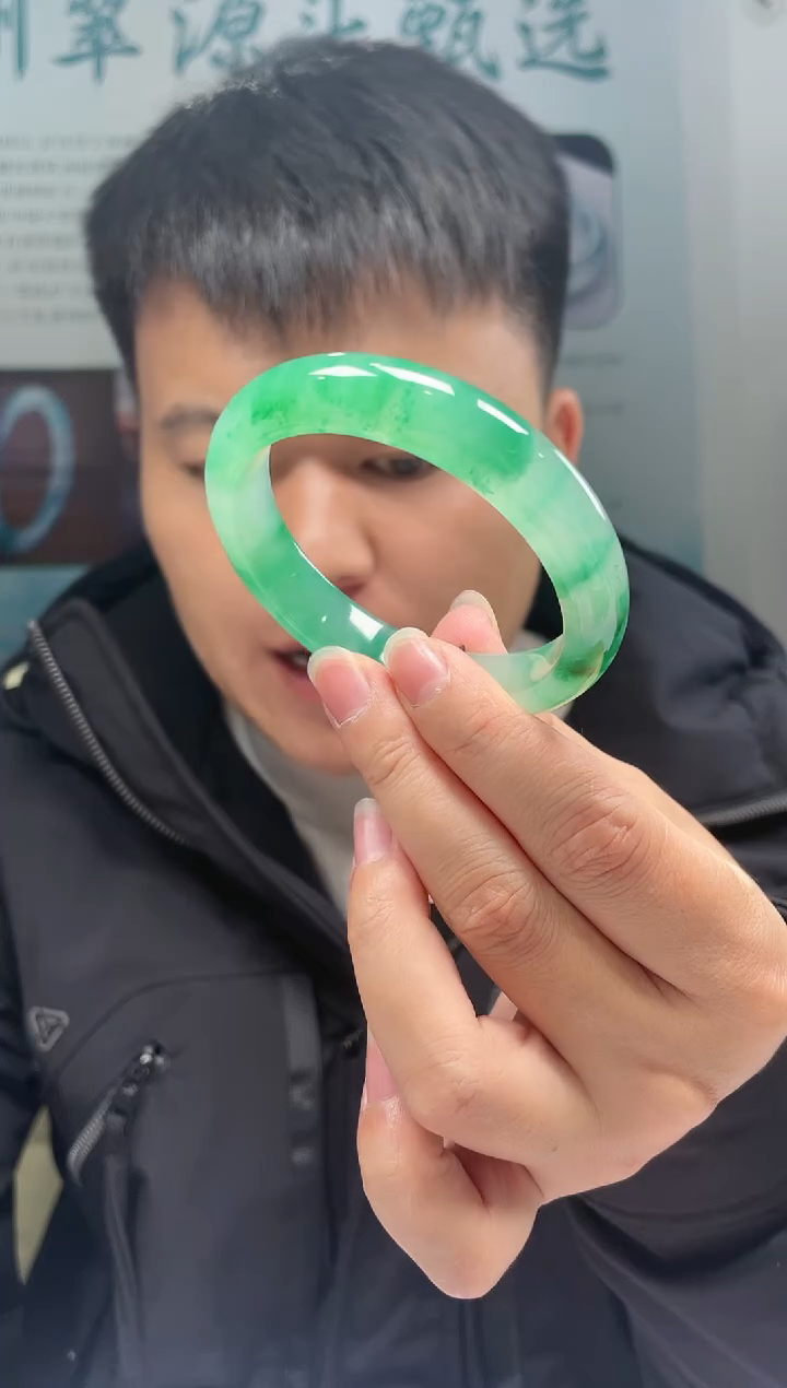 【闪购商品】石英质玉手镯未镶嵌非洲翠手镯多样性发货