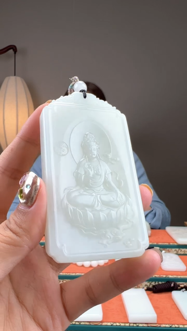 【闪购商品】和田玉颈饰未镶嵌1