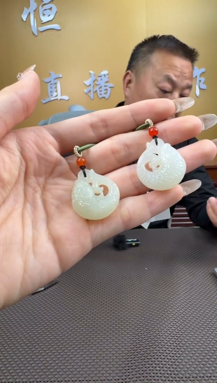 【闪购商品】和田玉挂件未镶嵌多样性，发一