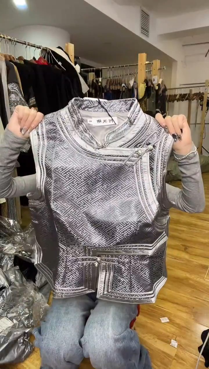 外套       4XL码    145-155斤