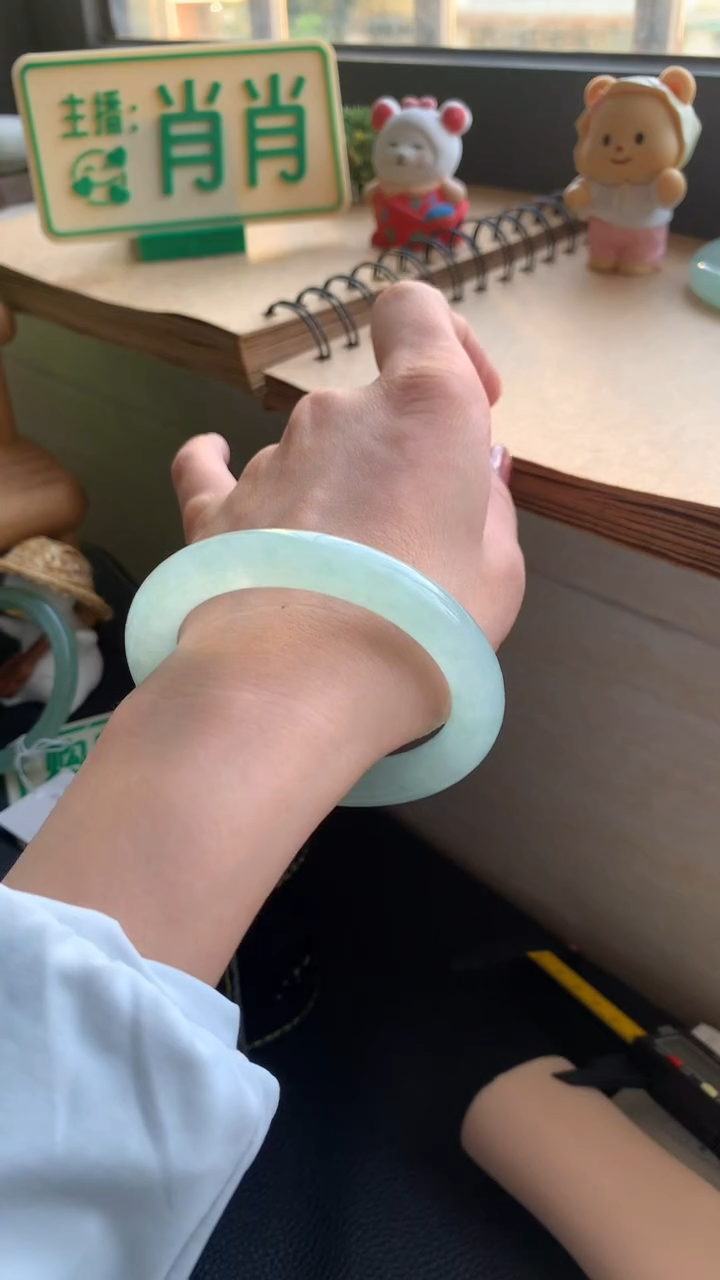 翡翠手镯未镶嵌8019号圈口53.8