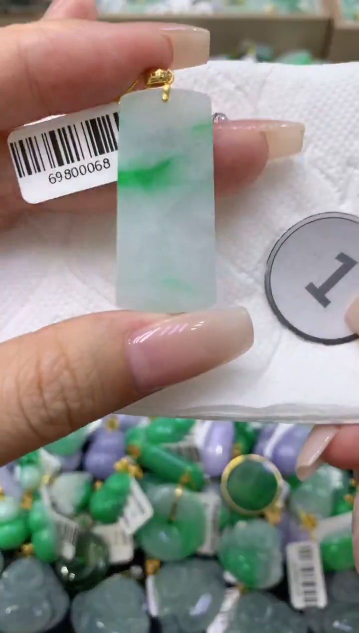 颈饰未镶嵌翡翠天然缅甸翡翠A货