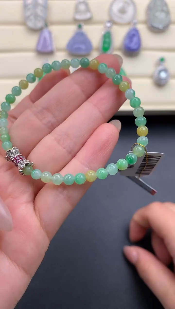 【闪购商品】翡翠颈饰未镶嵌Q152            