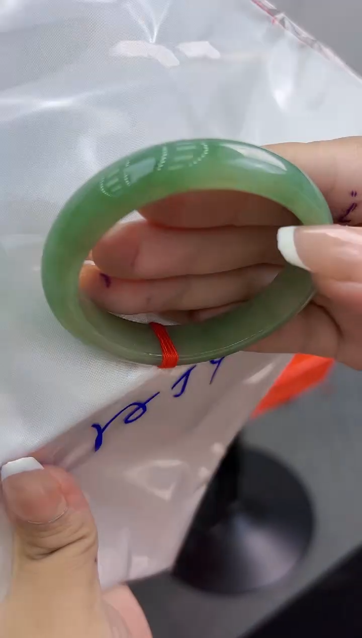 【闪购商品】翡翠手镯未镶嵌翡翠手镯