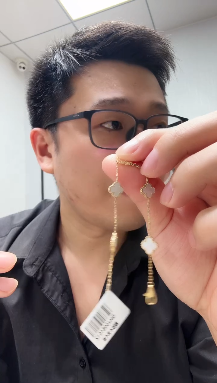 18K金镶嵌贝壳（贝母）手链小*圆白色k黄，小号五花手链 