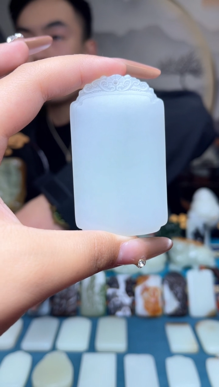 和田玉未镶嵌吊坠128