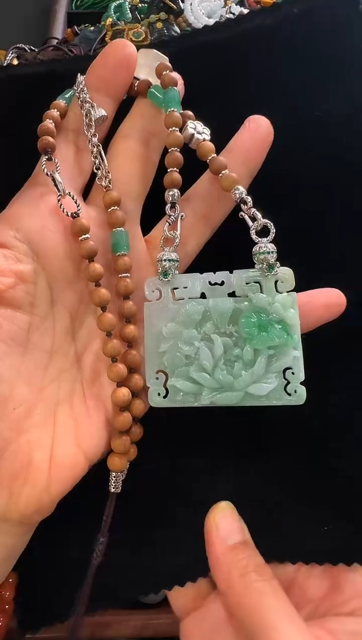 颈饰未镶嵌翡翠国风