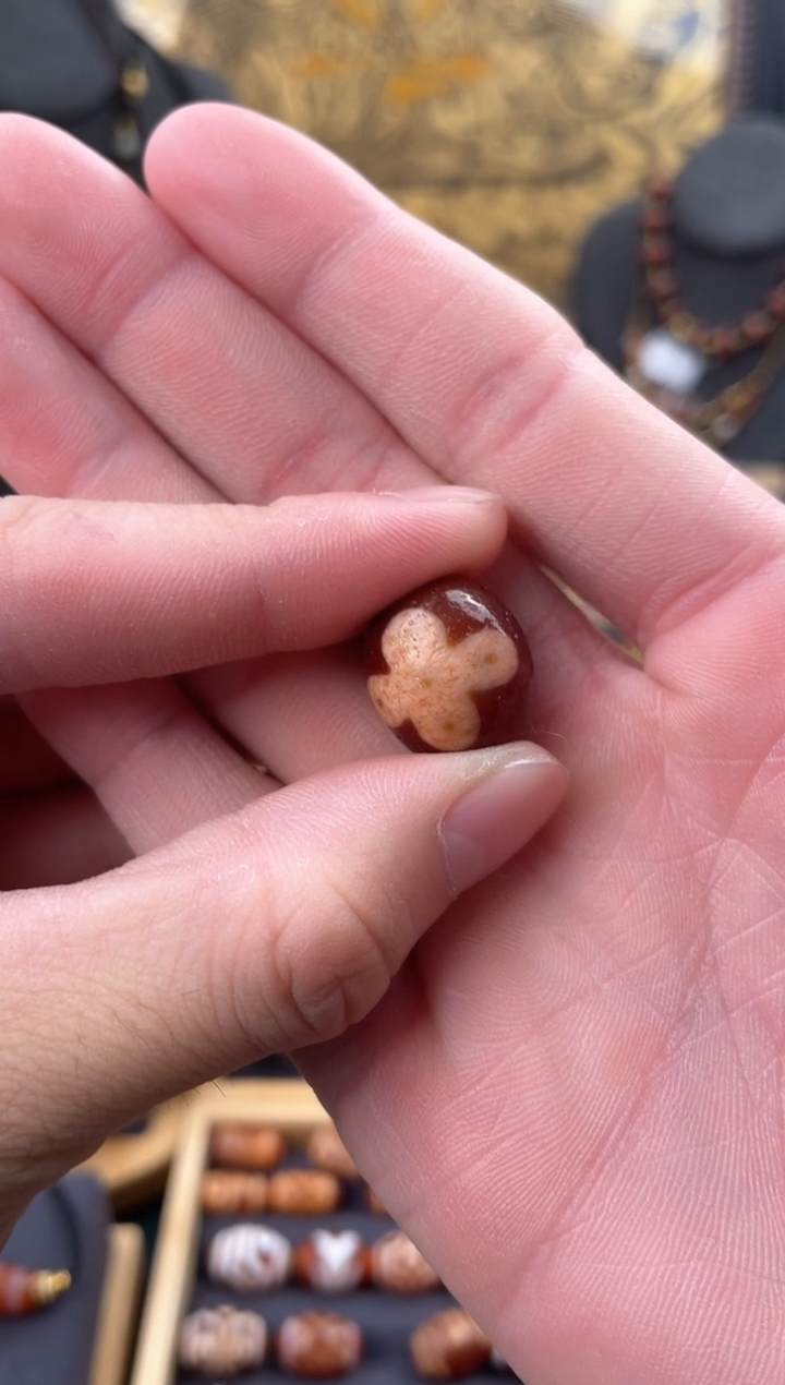 【闪购商品】玛瑙/玉髓未镶嵌颈饰美泓红肉五闪单珠