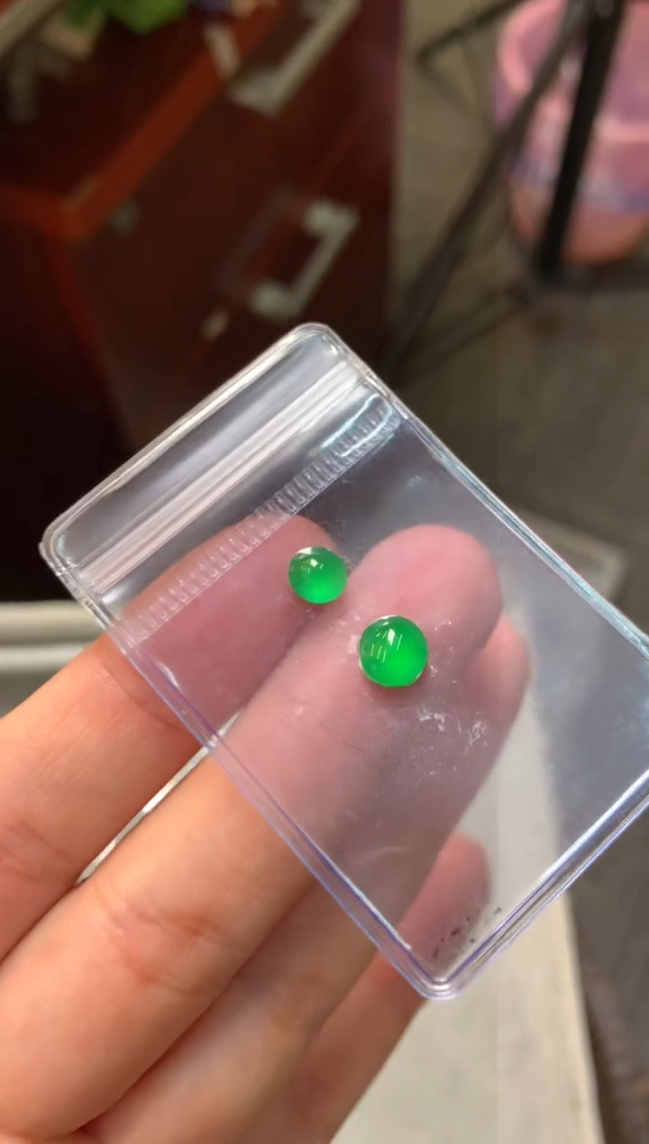 未镶嵌定制翡翠裸玉