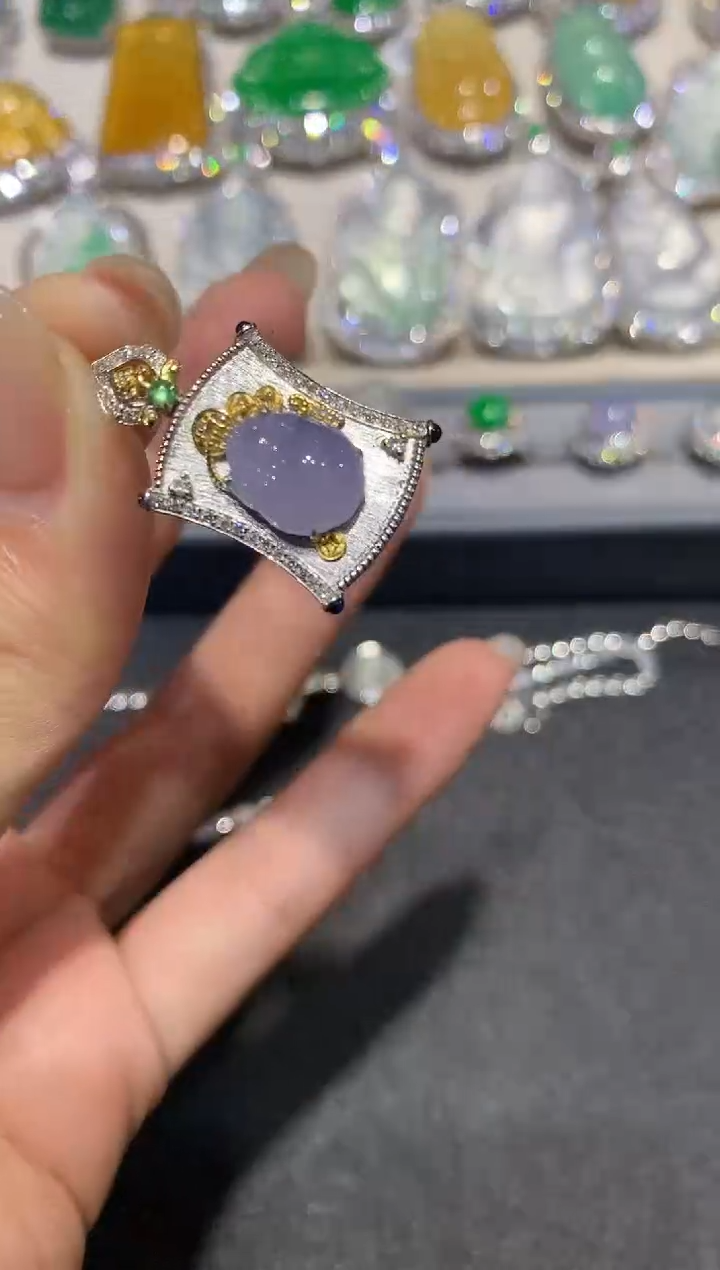 【闪购商品】翡翠吊坠(不含链)18K金镶嵌q250紫货有色差