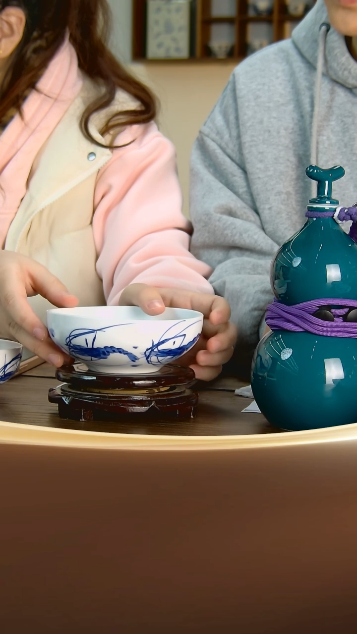 瓶瓷景德镇手绘陶瓷虾碗