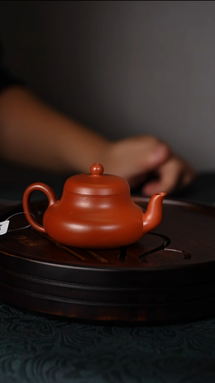 15号朱泥君德紫砂壶