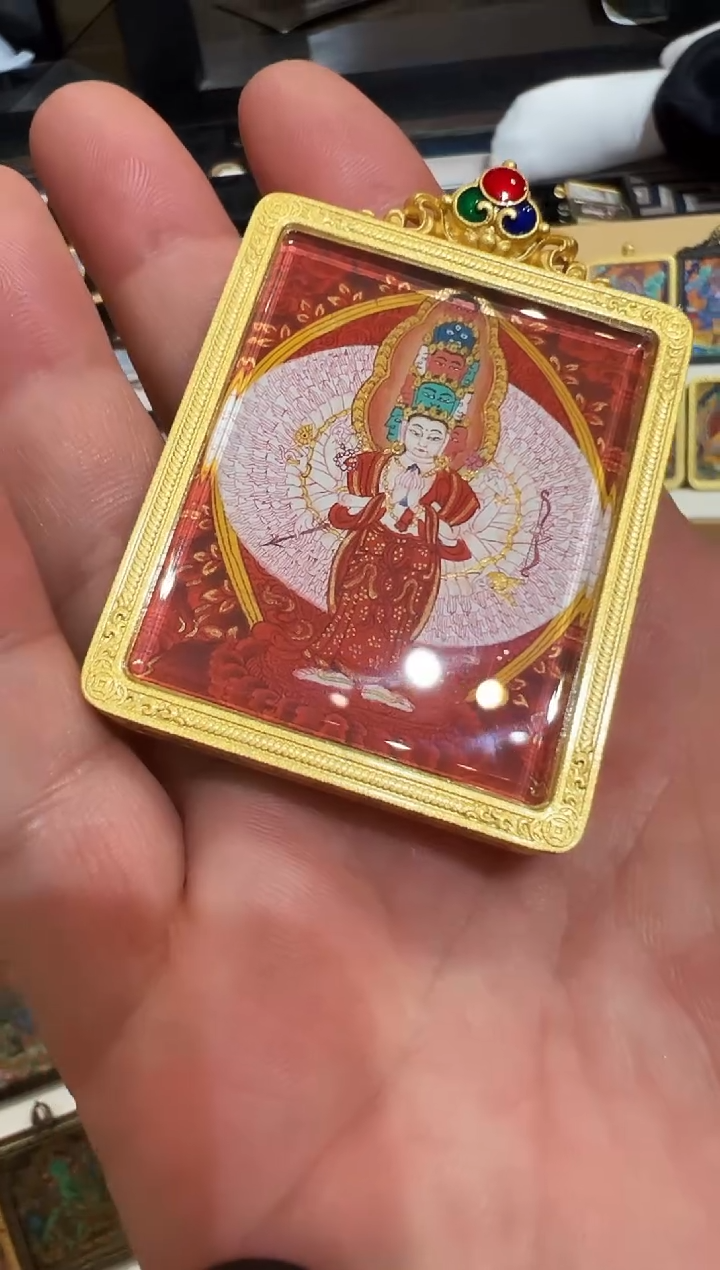 吊坠老卢唐卡千手