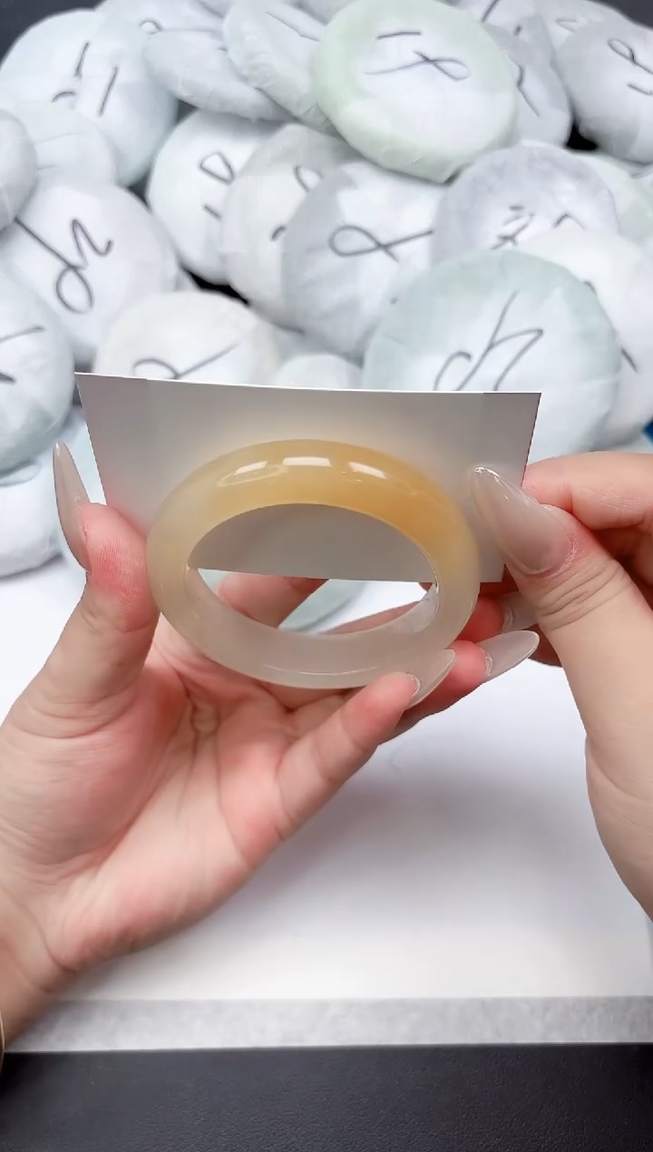 未镶嵌手镯石英质玉175-54.5