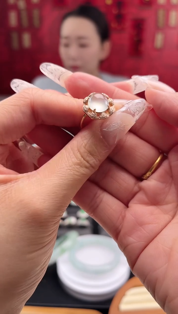 【闪购商品】翡翠戒指18K金镶嵌戒指