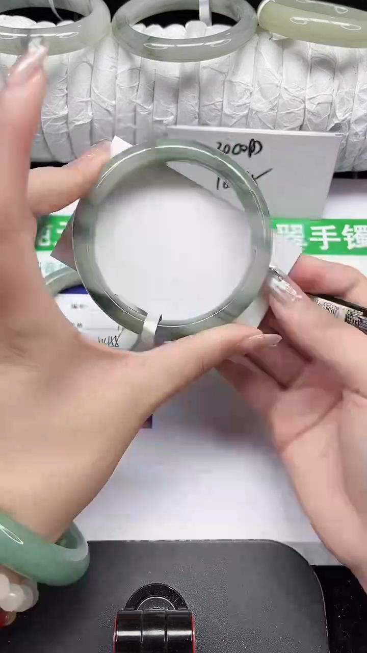 未镶嵌手镯石英质玉318-61/62