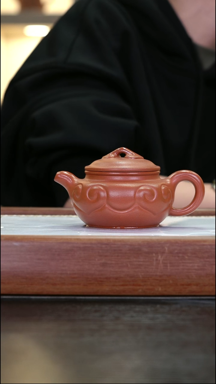 茶壶紫砂ZQ    朱泥    仿古如意     220cc