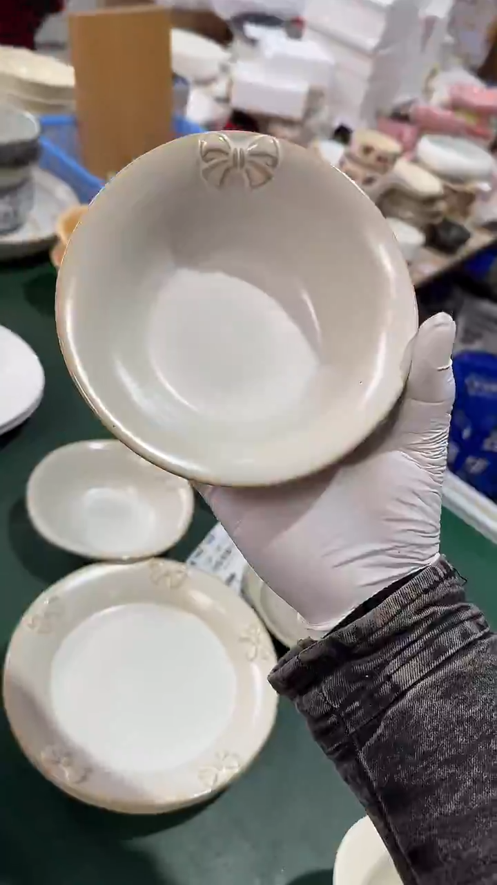 陶瓷6英寸蝴蝶结碗异形微瑕凑满20元包邮