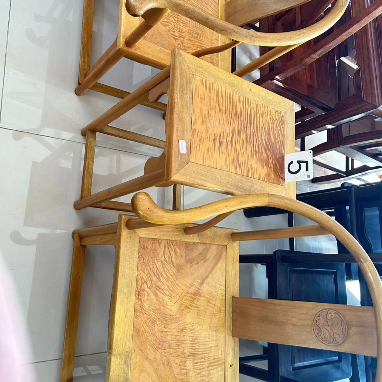 楠木皇宫圈椅三件套