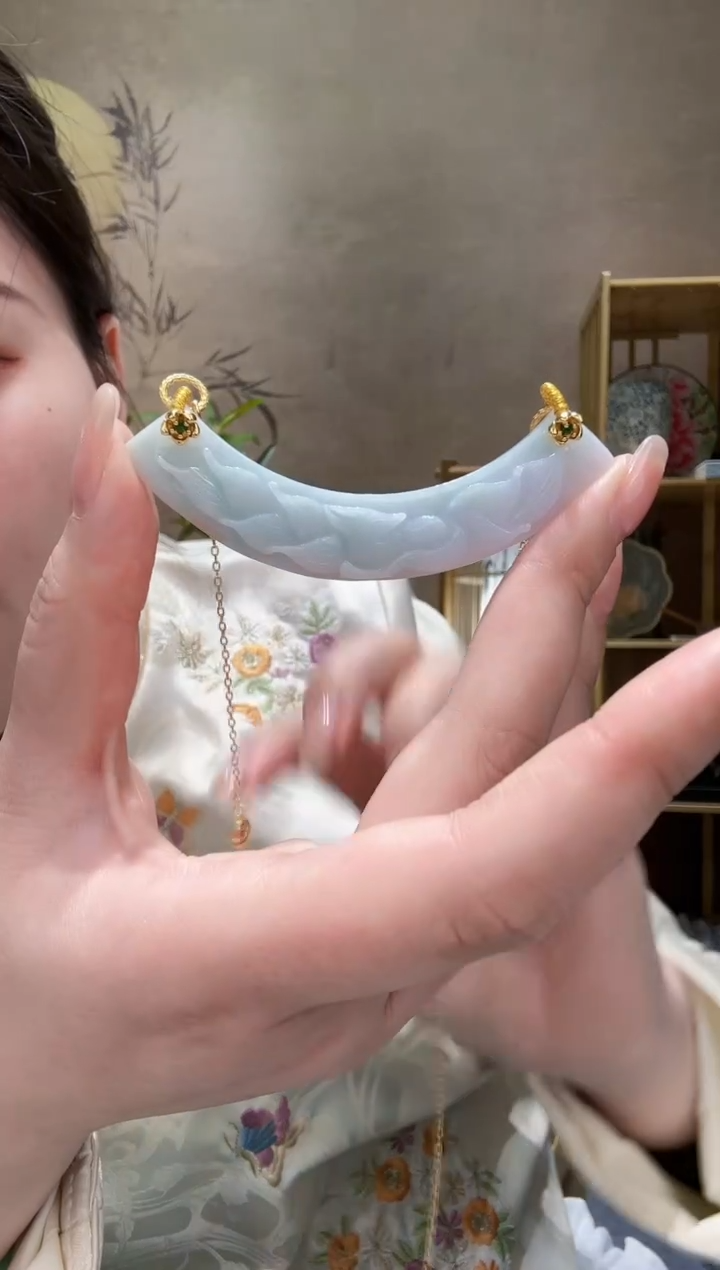 【闪购商品】翡翠颈饰未镶嵌吊坠