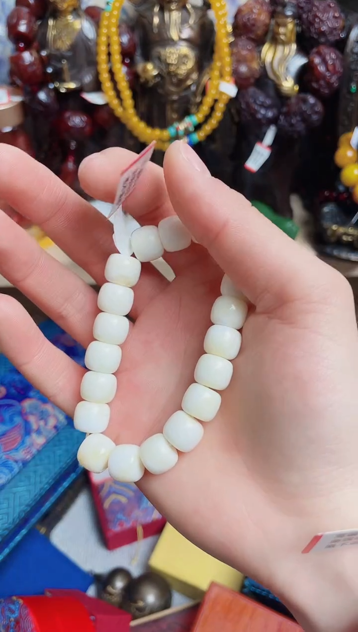 【闪购商品】蜜蜡颈饰未镶嵌梦梦专属直播链接F5