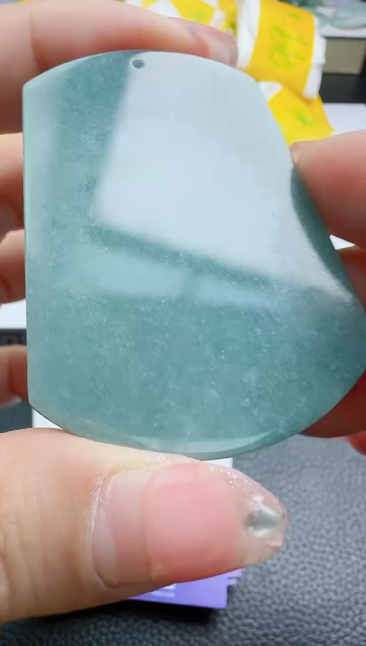 【闪购商品】翡翠颈饰未镶嵌1111111111