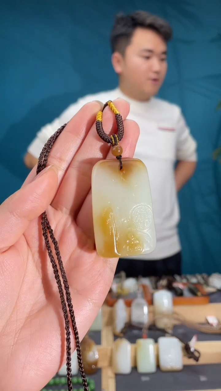 颈饰未镶嵌和田玉1