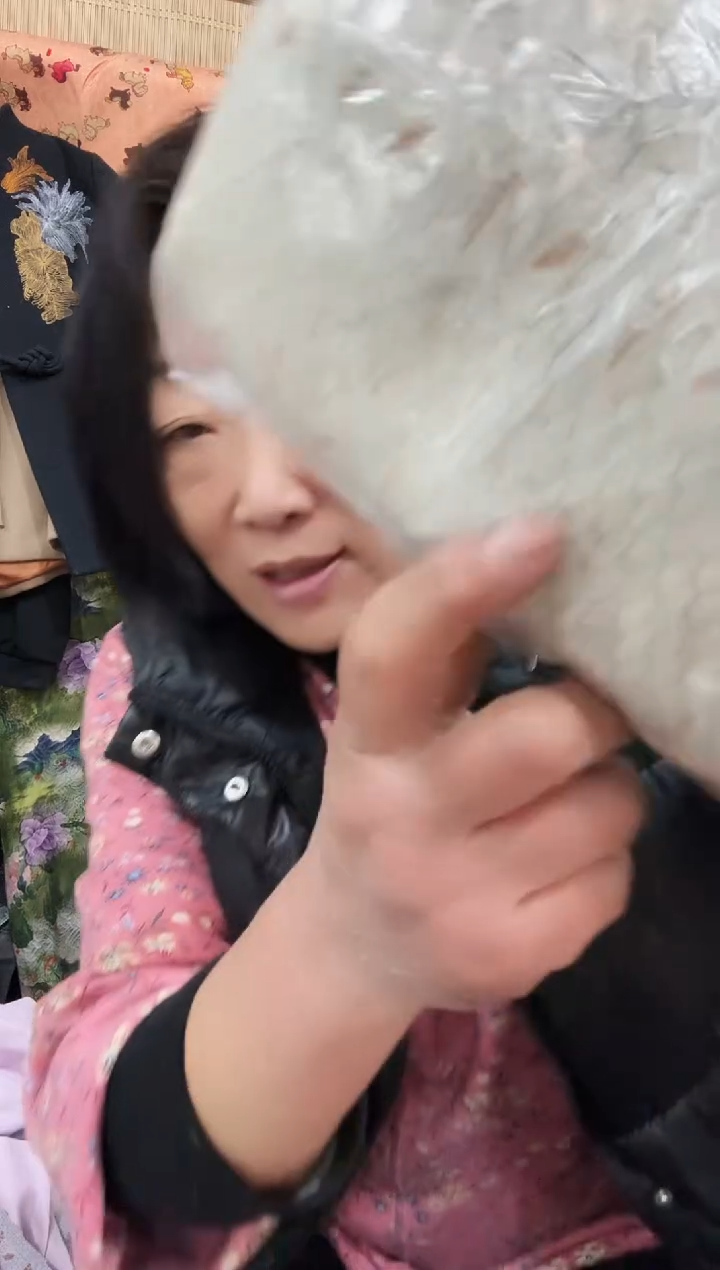 石墨烯女士豆沙色套装裁片一套  429号