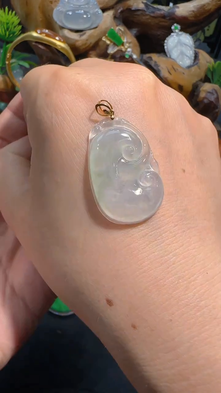 【闪购商品】翡翠吊坠(不含链)18K金镶嵌吊坠