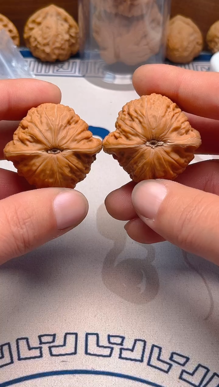 【闪购商品】文玩核桃把件40铁锤