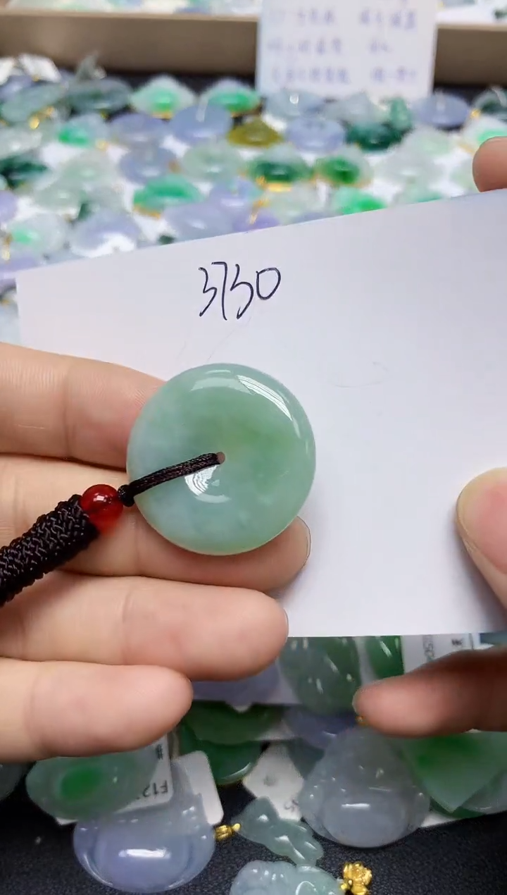 翡翠未镶嵌颈饰天然缅甸翡翠A货