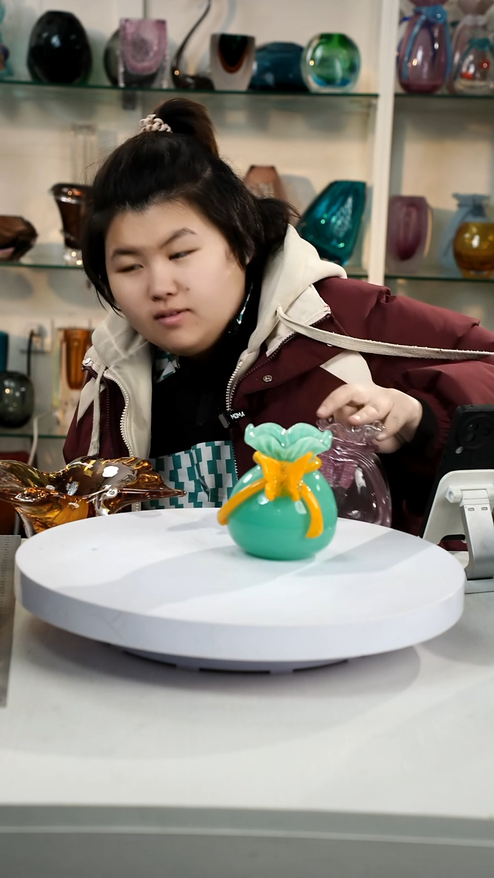 【闪购商品】琉璃【弘扬】高12轻奢琉璃花器正常手工痕迹