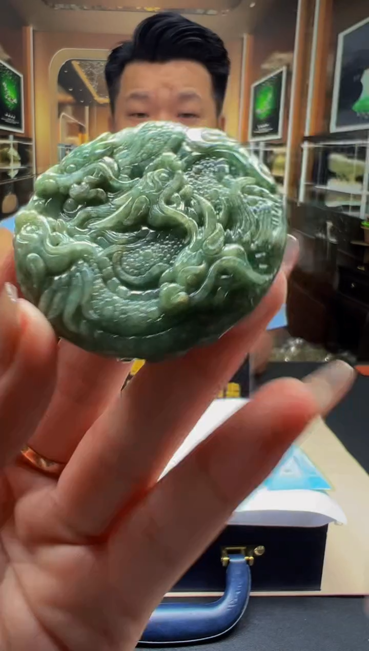 翡翠未镶嵌颈饰0750792447