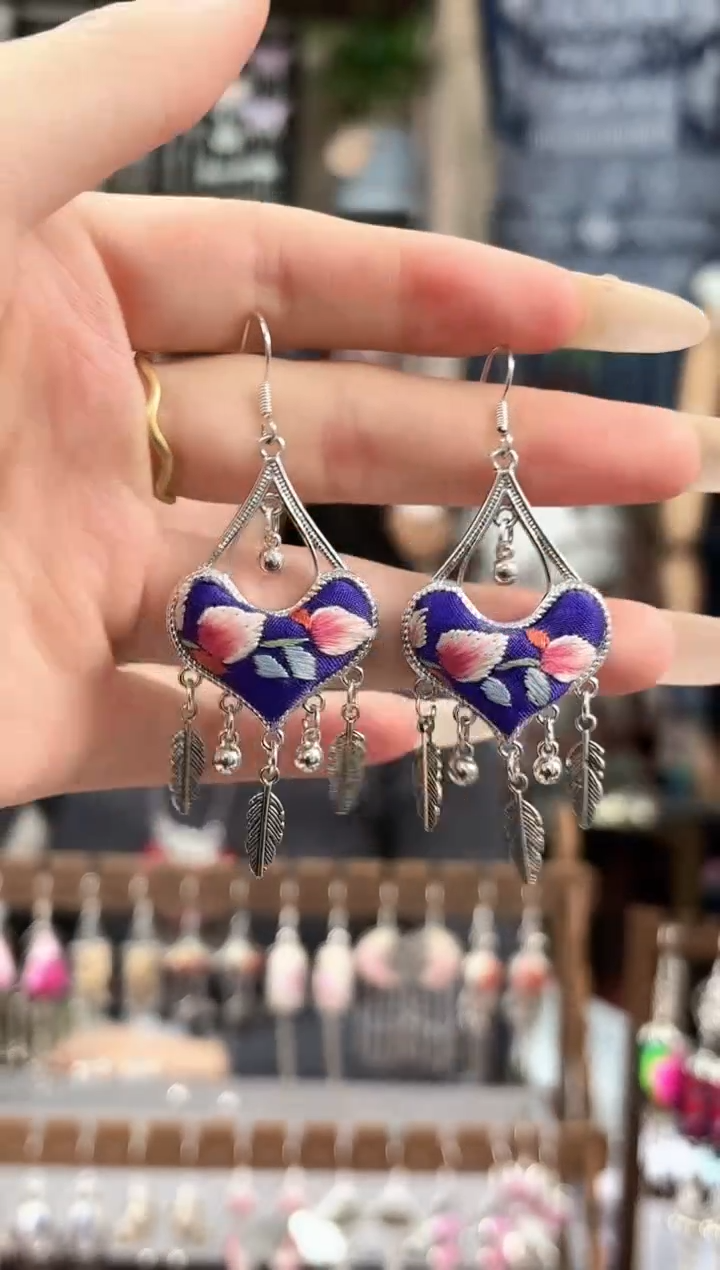 织绣民族风非遗老绣饰品246