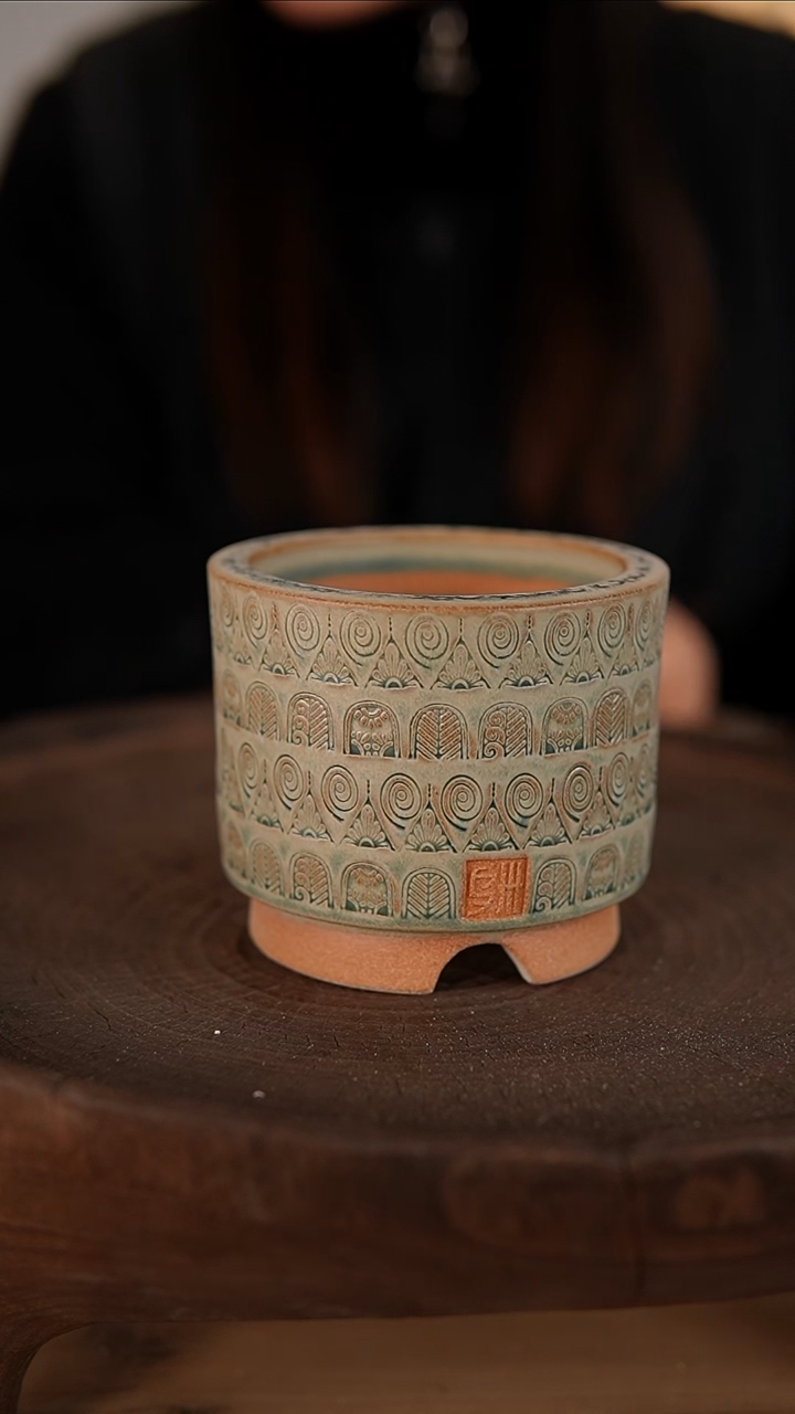 【闪购商品】红陶1-25-089默认有瑕口7.5