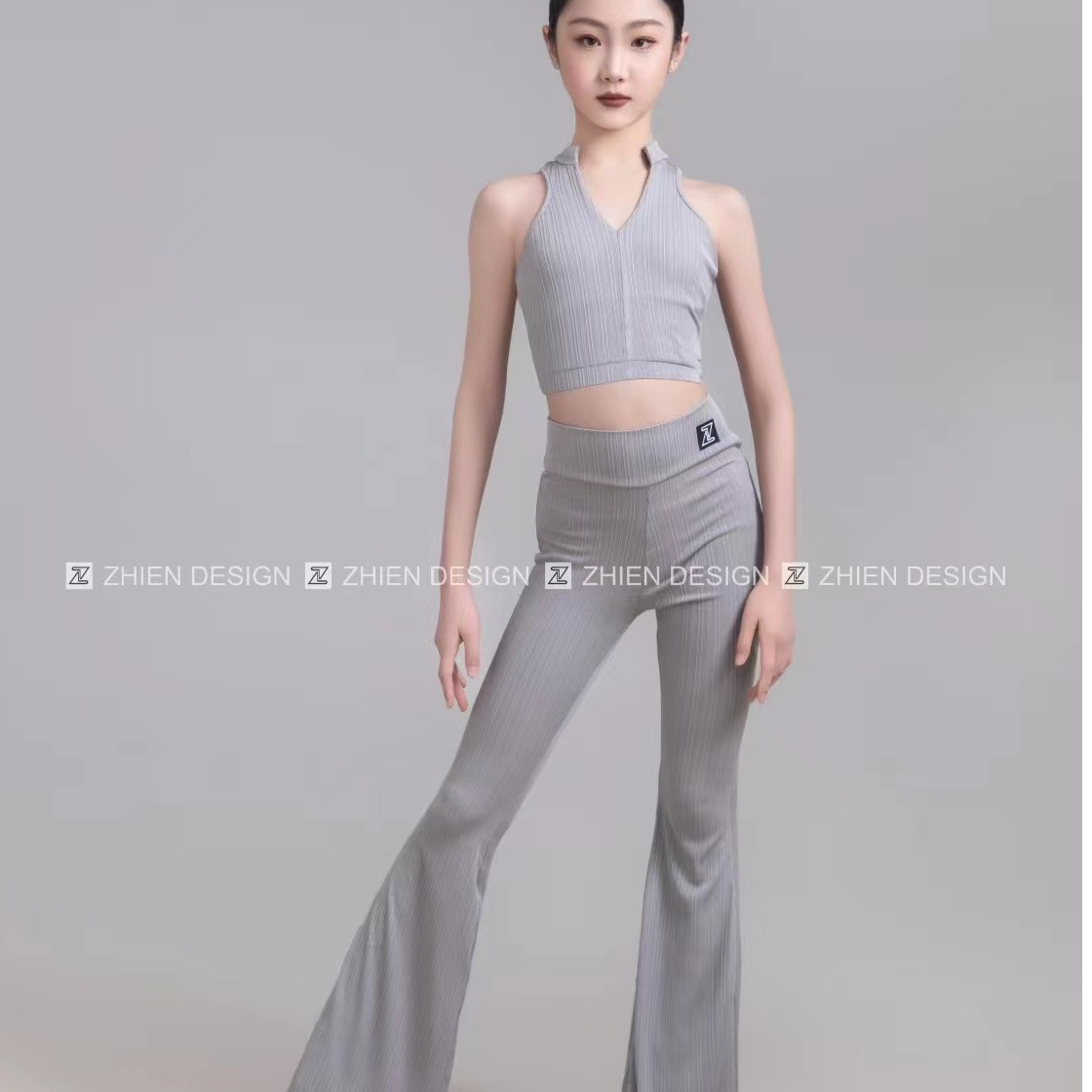 2025织恩舞服女款春夏新款拉丁练习服吊带无袖立领夏季修身6931款