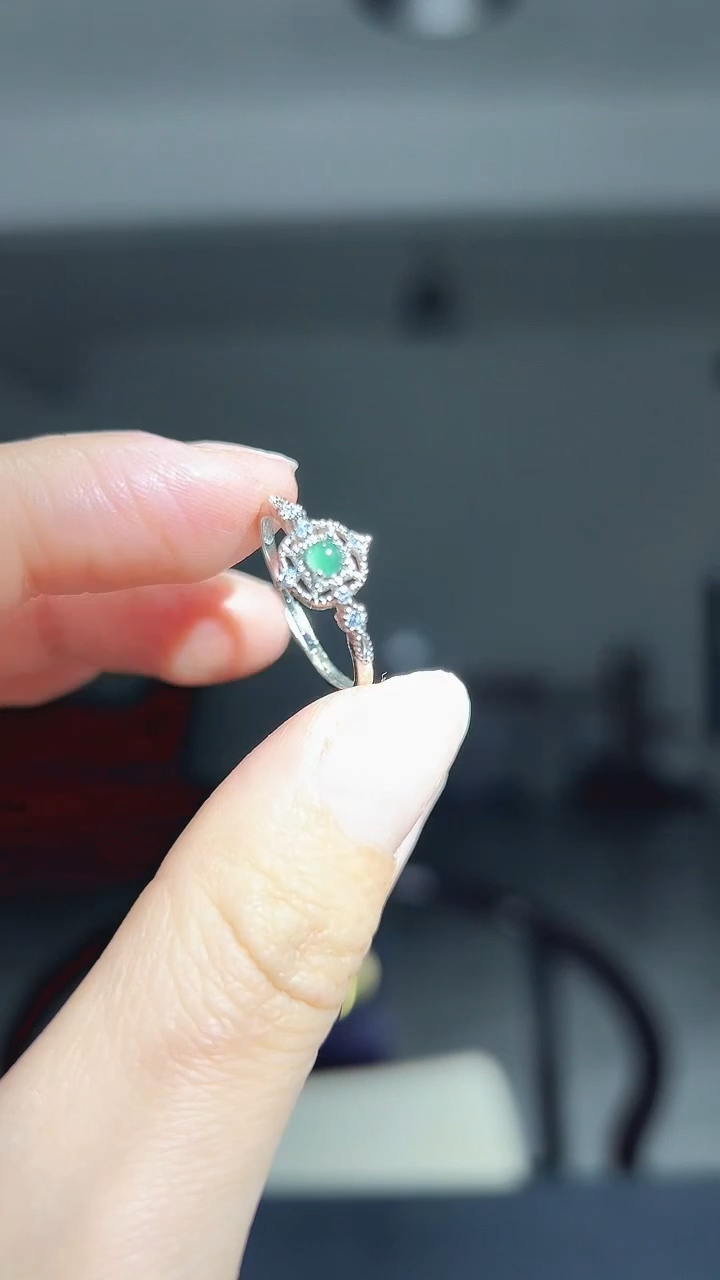 颈饰未镶嵌翡翠翡翠戒指