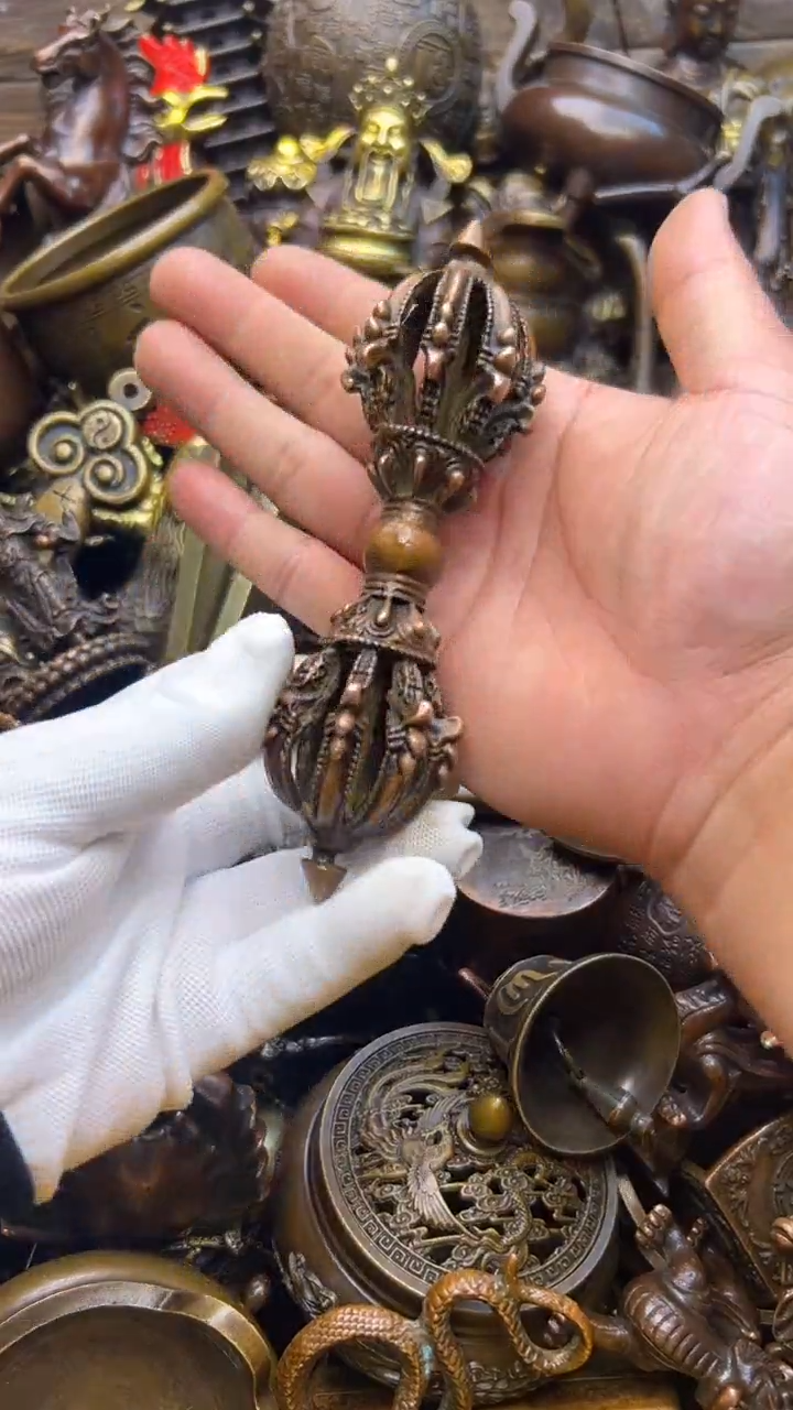 精美铜器，点击下单