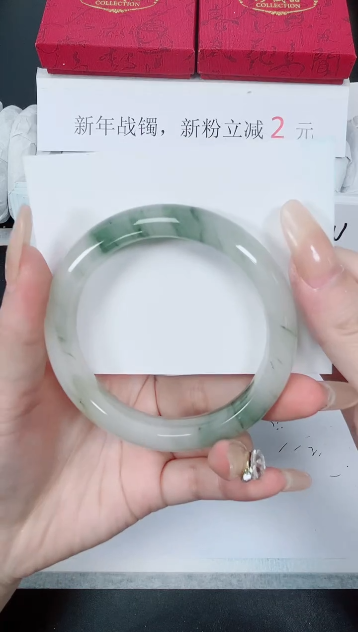 【闪购商品】石英质玉手镯未镶嵌K249-58.1