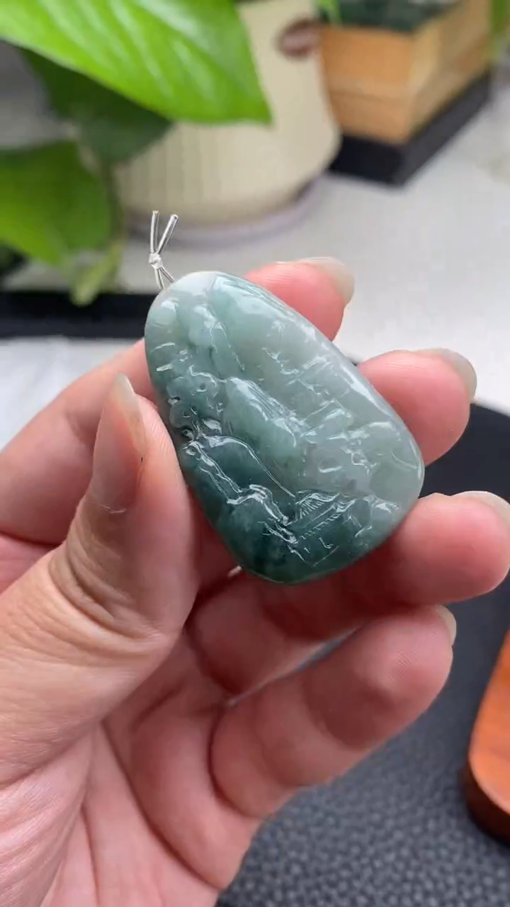 【闪购商品】翡翠挂件未镶嵌山水牌