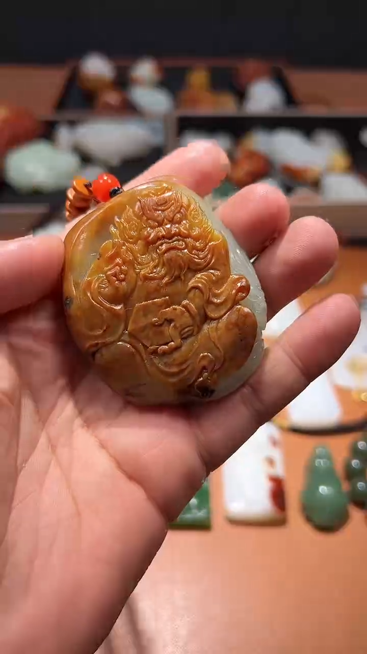未镶嵌和田玉把件全**。和田玉