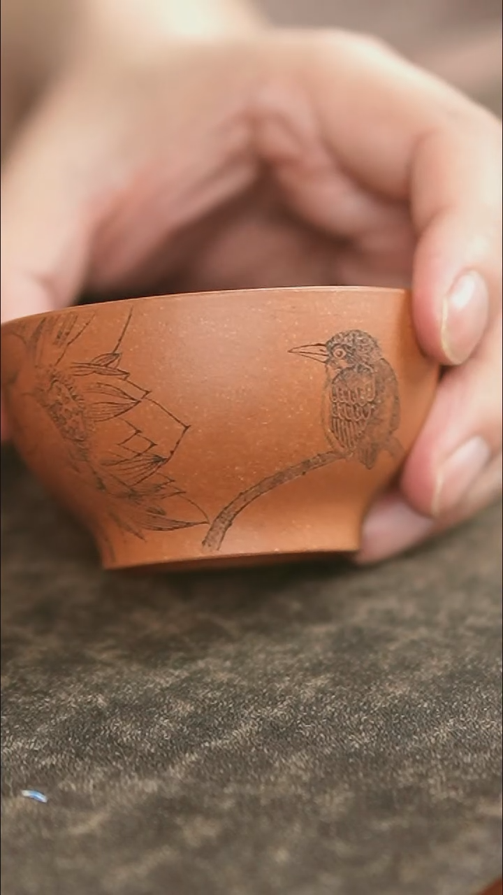 茶杯紫砂昱初-翠鸟图-降坡