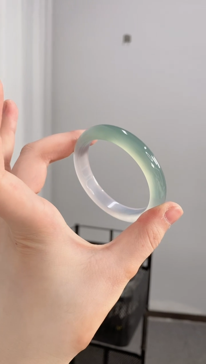 【闪购商品】玛瑙/玉髓手镯未镶嵌54圈