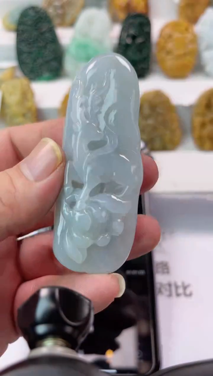 【闪购商品】翡翠颈饰未镶嵌小鹿